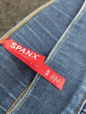 SPANX Women Stretch Skinny Jeans Distressed NWOT